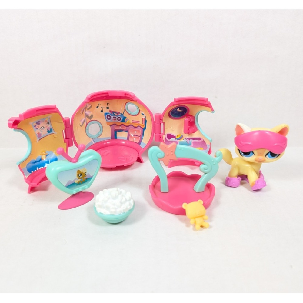 Littlest Pet Shop Snooze n Slumber Cat #1546 Playset Nearly Complete LPS Hasbro